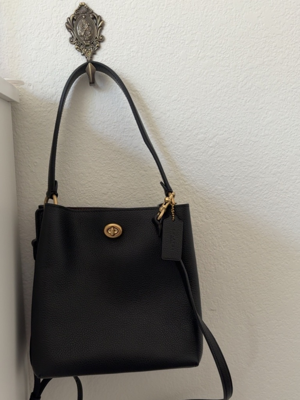 Coach Black Cross
Body Leather Charlie Bucket Bag
Purse